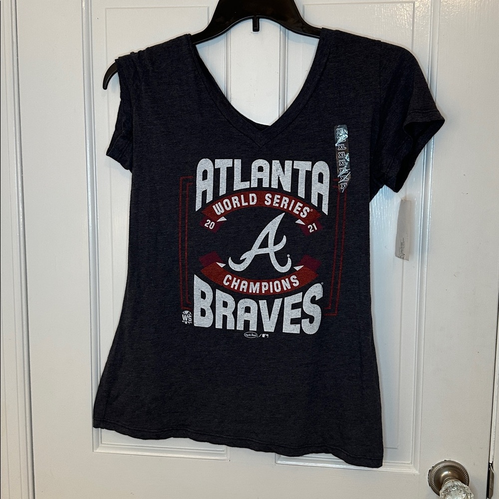 Majestic Threads Atlanta Braves 2021 World Series Champs‎ Tshirt size XL NWOT